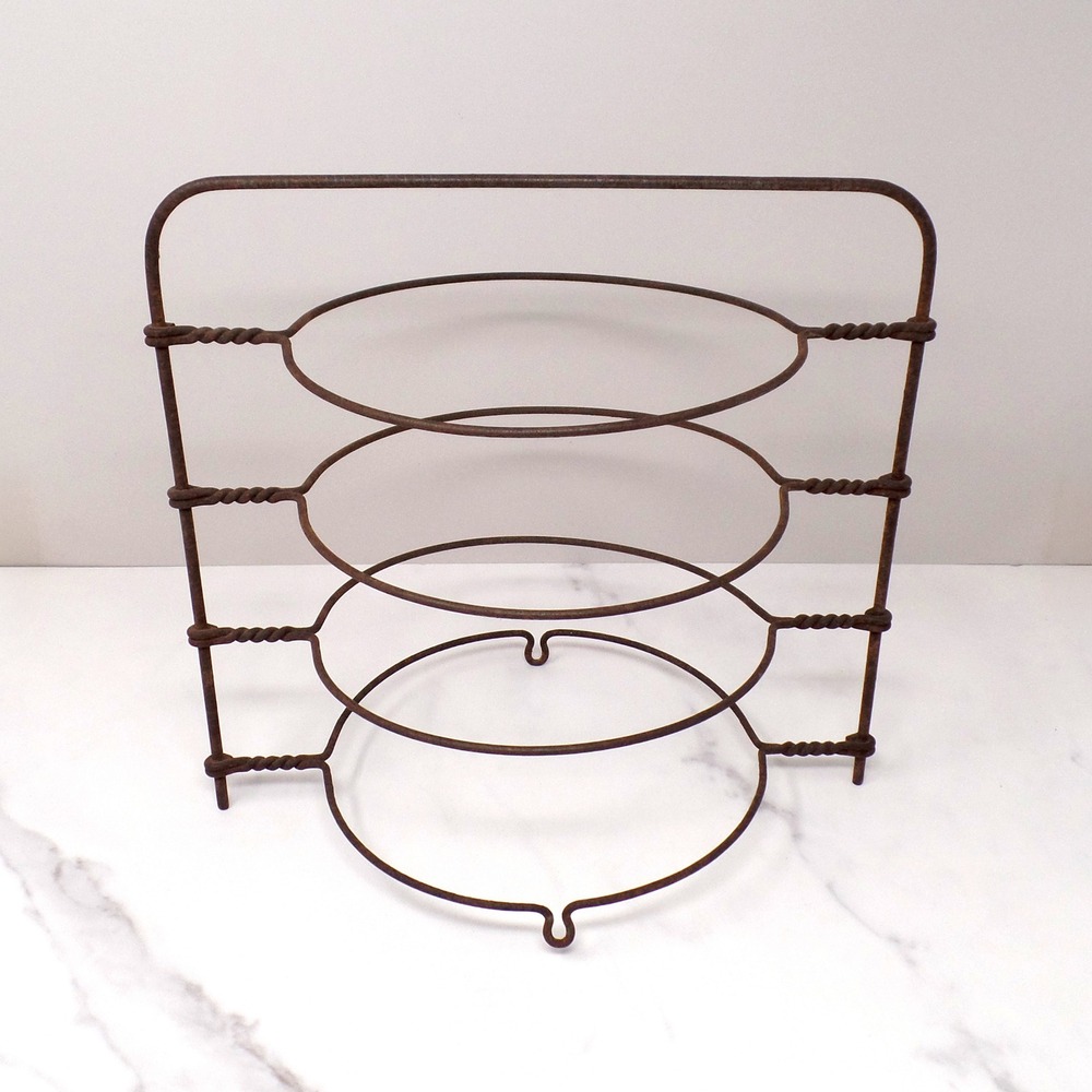 Antique Metal Wire PIe Cooling Rack, Primitive 4 Tier Twisted Metal Pie Stand